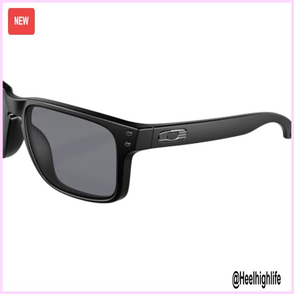 Square Frame Sunglasses with Cleaning Kit and Microfiber Bag main image 5